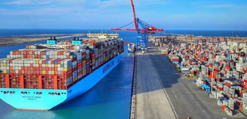 “اقتصادية قناة السويس” تعيد العمل في مينائي شرق وغرب بورسعيد