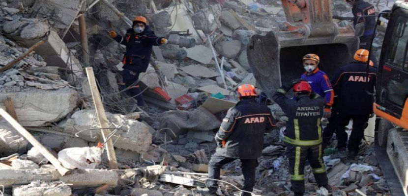 ارتفاع عدد قتلى زلزال تركيا إلى 41 وانتهاء جهود البحث عن ناجين