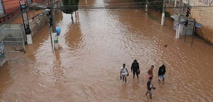 فيضانات تقتل 46 شخصا على الأقل وتشرد أكثر من 25 ألفا في البرازيل