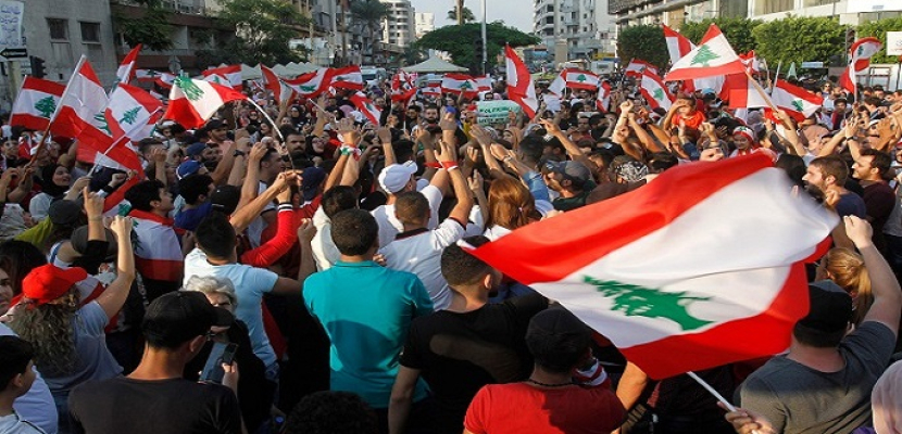 مسيرات حاشدة مناهضة للحكومة اللبنانية الجديدة في عموم شوارع بيروت