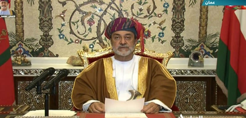 سلطان عمان يتعهد في خطاب للأمة بالمضى  في رسالة نشر السلام فى العالم