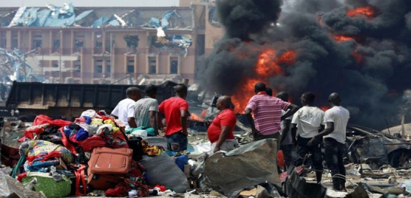 مقتل 15 وتدمير 50 منزلا في انفجار خط أنابيب نفط في لاجوس