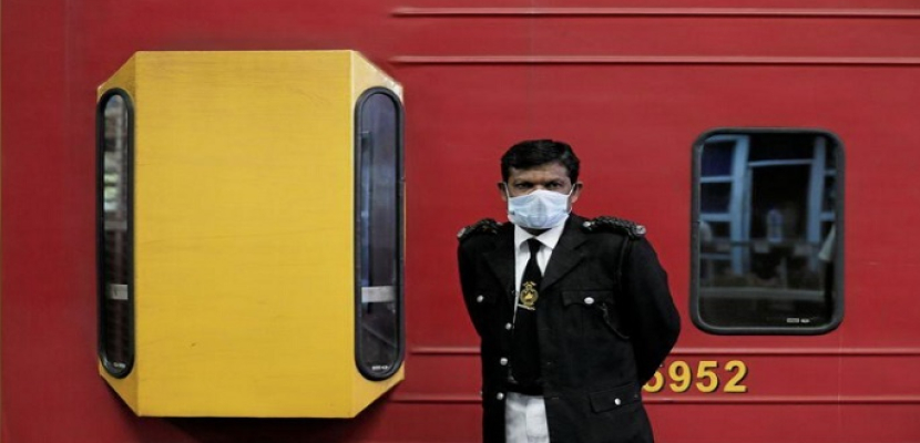 سريلانكا تحظر استقبال رحلات الطيران أسبوعين لمكافحة فيروس كورونا