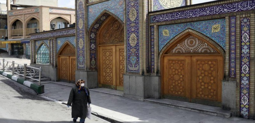 وفيات كورونا في إيران ترتفع لكن المعدل اليومي يبقى دون المئة