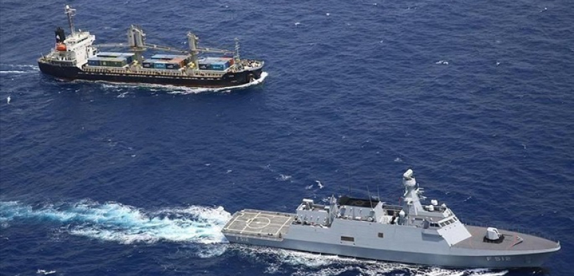 إيران تعلن احتجاز سفينة أجنبية في مياه الخليج