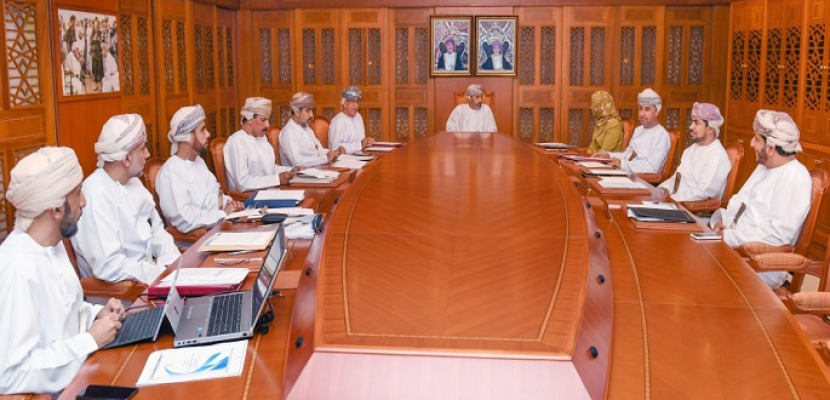 سلطنة عمان تنهي العمل بقرار إعفاء الموظفين من الحضور إلى مقرات العمل الحكومية