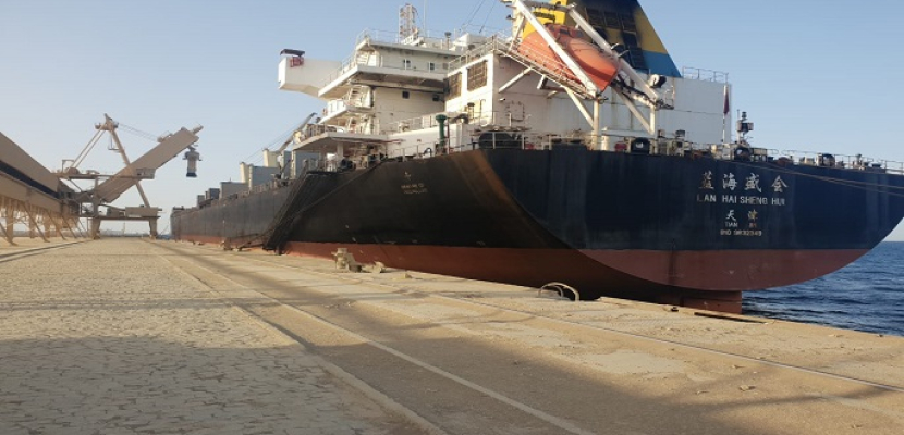 “التجارة” :تشغيل ميناء “ابو طرطور” خلال أيام العيد لتصدير شحنة فوسفات تزن 50 ألف طن