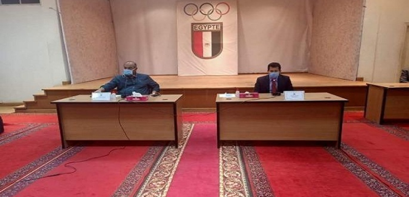 وزير الرياضة واللجنة الأولمبية يناقشان خطة عودة النشاط