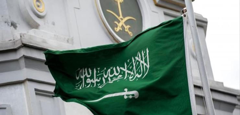 عاجل السعودية : إلزام المبانى الحكومية في المملكة برفع علم السعودية