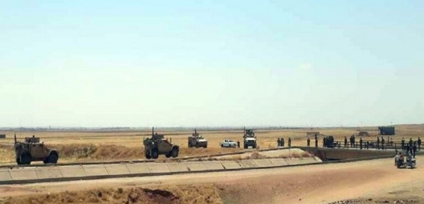 الجيش السوري يعترض رتلا لقوات أمريكية بريف الحسكة