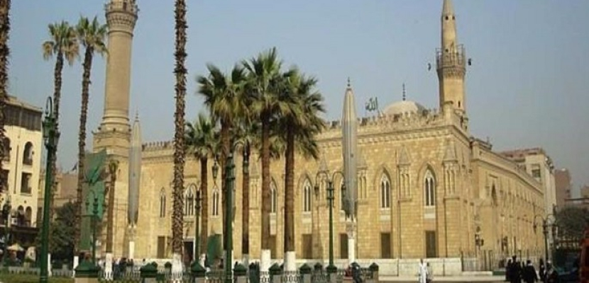 الأوقاف تقرر غلق مسجد الإمام الحسين وإحالة الأئمة والعاملين به للتحقيق