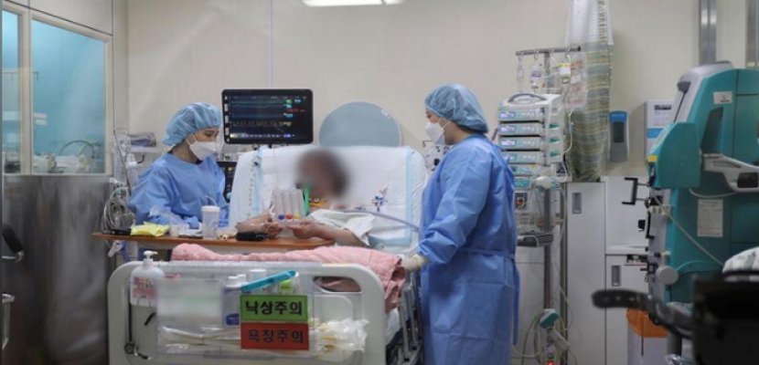 مريضة بكوفيد-19 في كوريا الجنوبية تتعافى بعد زراعة رئتين