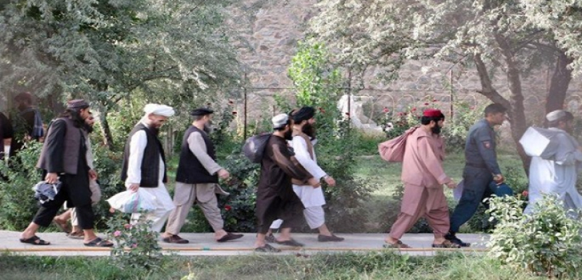 أفغانستان تعلن توقف عملية الإفراج عن سجناء طالبان