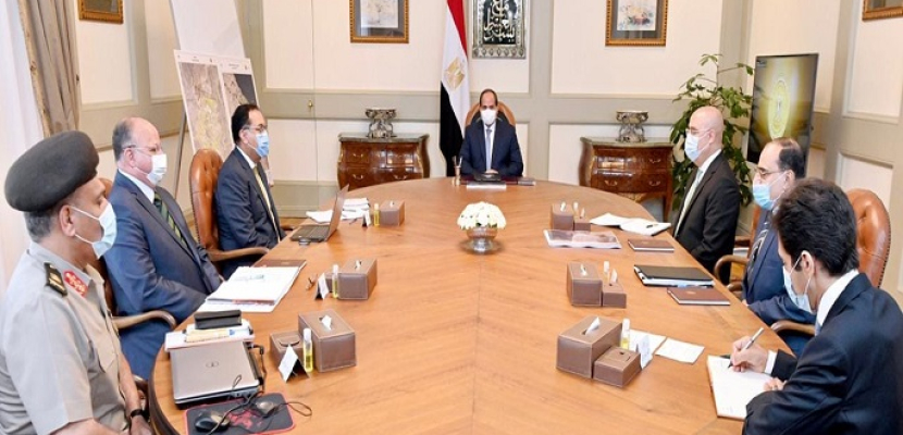 الرئيس السيسي يستعرض خطط وجهود تطوير المناطق السكنية العشوائية وغير الآمنة في محيط محافظة القاهرة