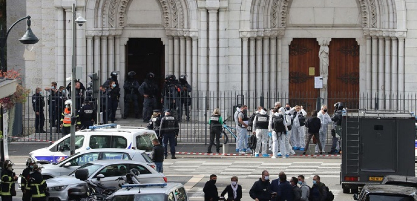 السلطات الفرنسية توقف شخصين إضافيين يشتبه بتورطهما في هجوم نيس