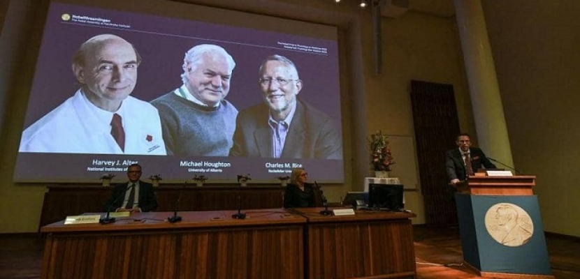 أمريكيان وبريطاني يفوزون بجائزة نوبل في الطب لاكتشافهم فيروس الكبد الوبائي