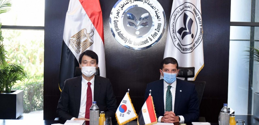 بالصور .. رئيس هيئة الاستثمار يبحث مع السفير الكوري تيسير إجراءات جذب الاستثمارات إلى مصر
