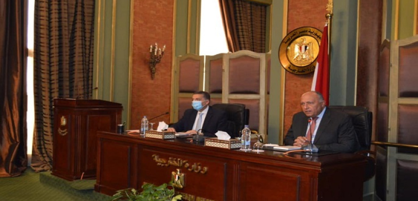 بالصور.. شكري يوجه بتكثيف التحرك الدبلوماسي دفاعا عن الموقف المصري تجاه التحديات الإقليمية والدولية
