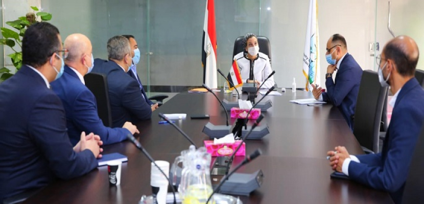 وزيرة البيئة تناقش مع ممثلى شركة فاس السعودية فرص الاستثمار في تحويل المخلفات لطاقة