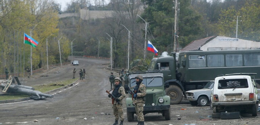 قوات حفظ السلام الروسية ترافق أول قافلة عسكرية أذربيجانية في كاراباخ