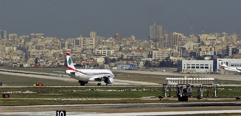 رصاصة طائشة تخترق جسم طائرة ركاب لدى هبوطها في مطار بيروت دون إصابات