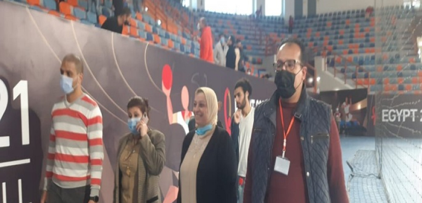 لجنة المتطوعين لبطولة العالم لكرة اليد تتابع تدريبات المتطوعين بصالة برج العرب بالإسكندرية