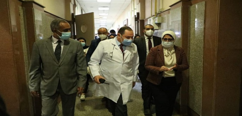وزيرة الصحة: انخفاض معدل تردد مرضى كورونا على الرعاية المركزة وأجهزة التنفس الصناعي بالمستشفيات بنسبة 50%