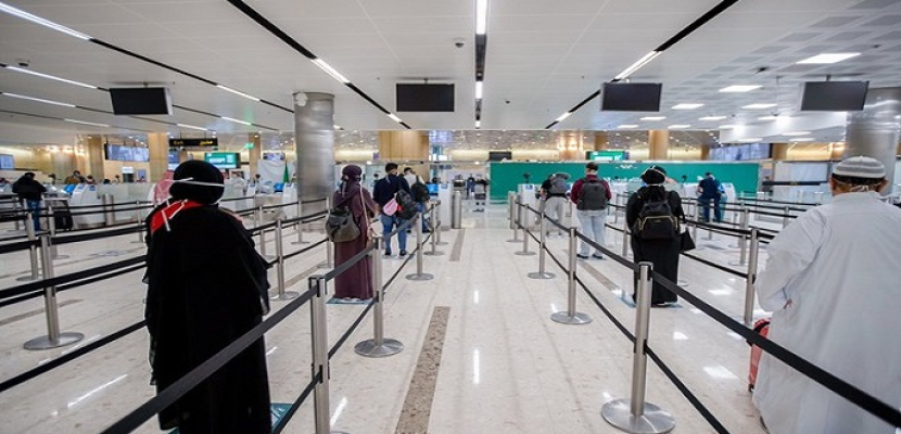 المراكز الأمريكية تخفف توصيات السفر المفروضة لمكافحة كوفيد-19 بالنسبة للسعودية