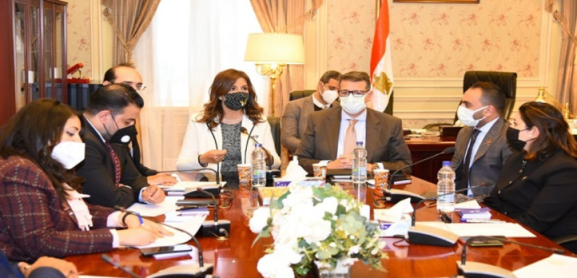 نبيلة مكرم: الحفاظ على حقوق المصريين بالخارج على رأس أولويات وزارة الهجرة
