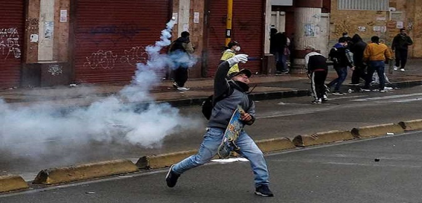مقتل 24 وإصابة المئات في احتجاجات كولومبيا.. والحكومة تدعو للحوار