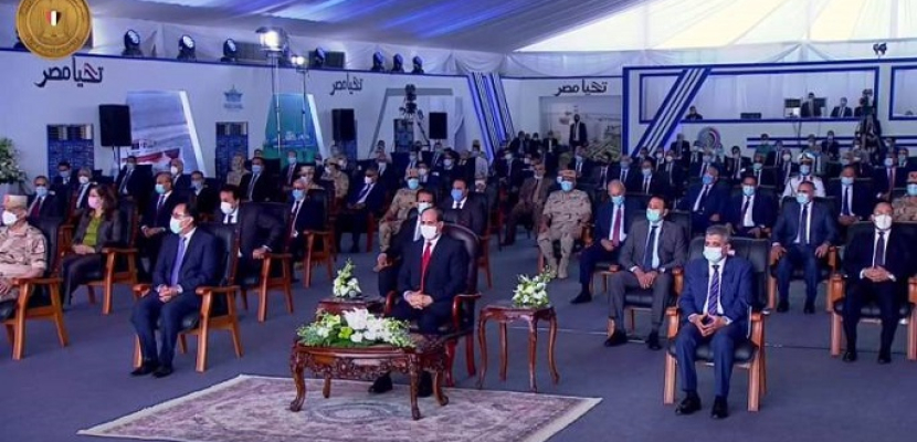 الرئيس السيسى يشاهد فيلمًا تسجيليًا بعنوان ” قناة السويس تحديات وإنجازات “