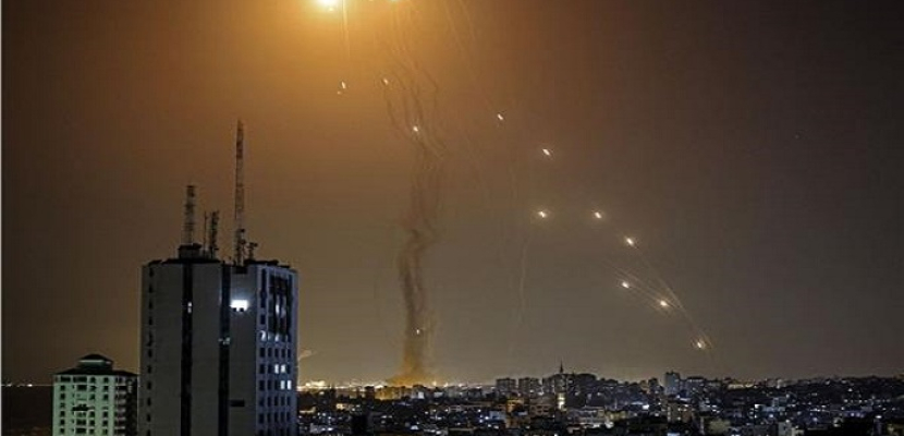 إسرائيل تقصف أهدافا في قطاع غزة دون إصابات