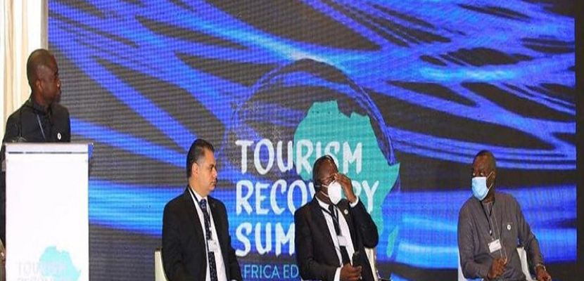 بالصور .. الرئيس التنفيذي للهيئة المصرية للتنشيط السياحي يشارك في القمة الدولية لتعافي السياحة بكينيا