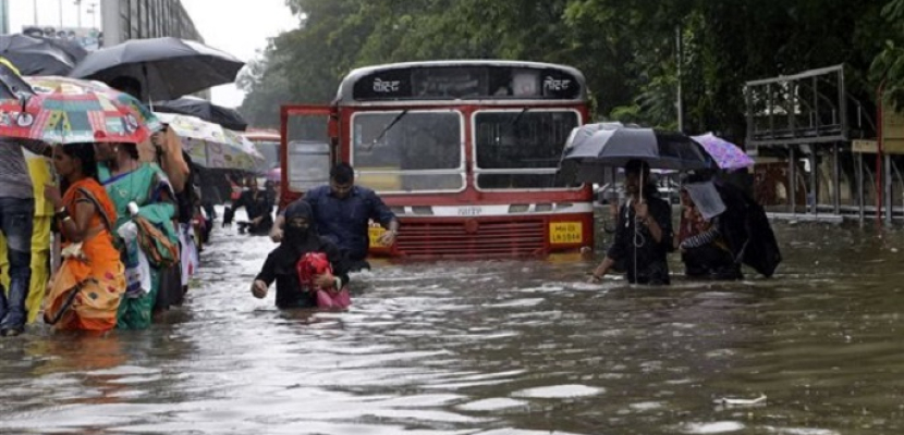 مصرع 10 أشخاص وفقدان 18 آخرين جراء فيضانات فى الهند