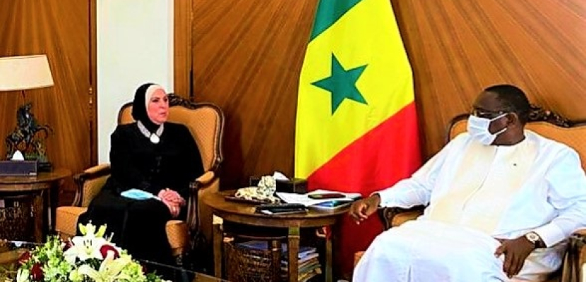 بالصور .. خلال لقاءه وزيرة التجارة و الصناعة .. الرئيس السنغالى يعلن دعم بلاده لحقوق مصر فى مياه نهر النيل