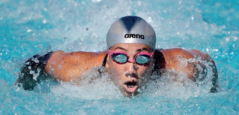 فريدة عثمان تفشل في التأهل لنصف نهائي سباق 100 متر سباحة فراشة في الأولمبياد