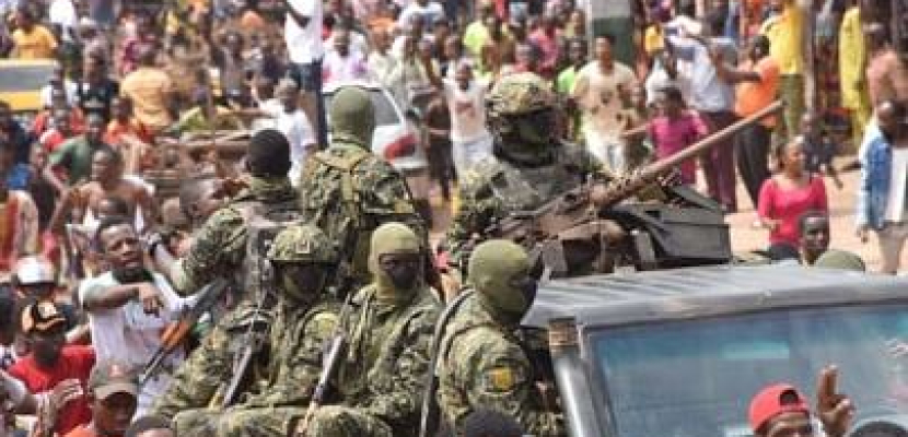 قادة الانقلاب في غينيا يعدون بحكومة وحدة وبعدم ملاحقة النظام السابق