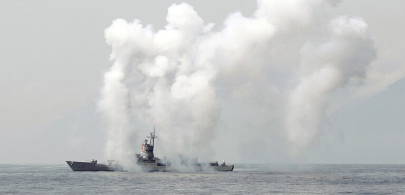 الصين تعلن عن مناورات بالذخيرة الحية قرب تايوان بعد مرور سفينة عسكرية أمريكية