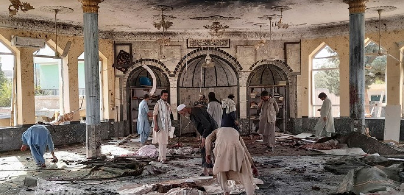 عدد ضحايا تفجير مسجد قندوز بأفغانستان يتجاوز الـ 100 قتيل