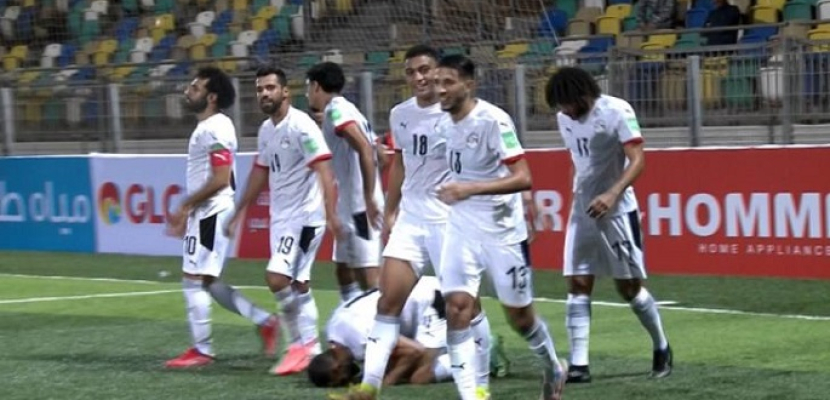 مصر تفوز على ليبيا بثلاثية في بنغازي وتحلق بصدارة مجموعتها بتصفيات كأس العالم