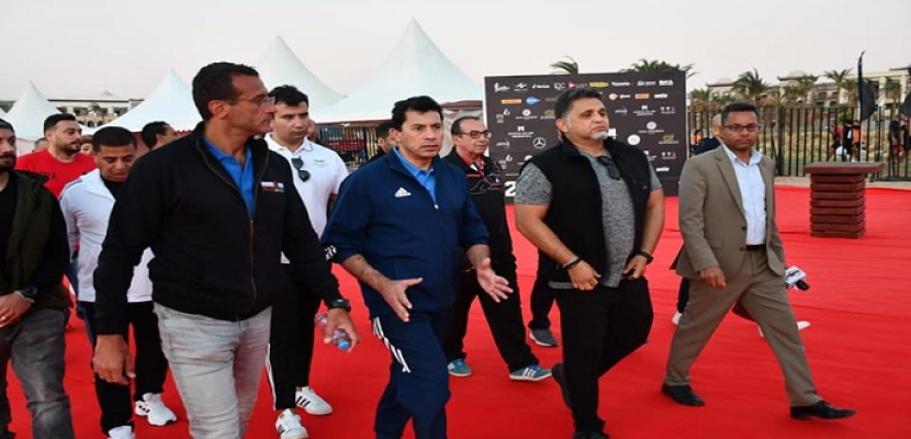 بالصور .. وزير الرياضة يطلق بطولة Iron Man الدولية في نسختها الأولي بمصر