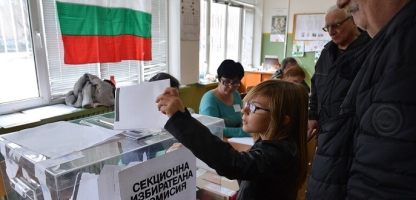 بدء التصويت بالجولة الثانية من الانتخابات الرئاسية البلغارية