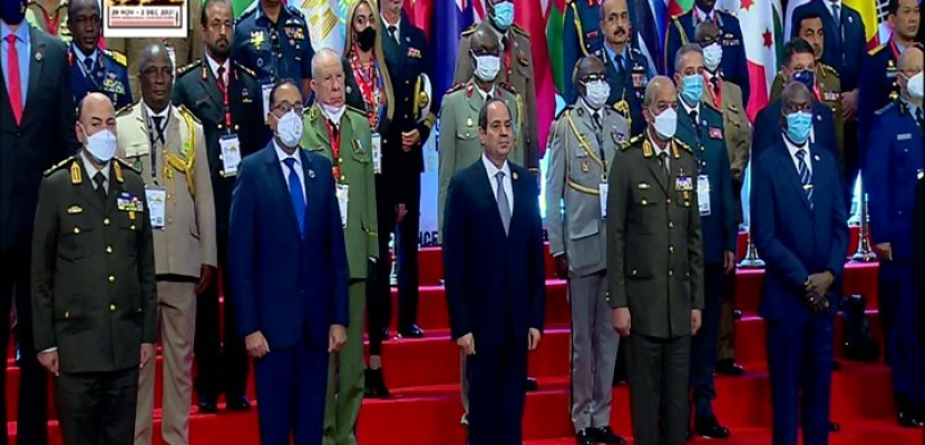 بالفيديو والصور .. الرئيس السيسي يفتتح معرض مصر الدولي للصناعات العسكرية والدفاعية (إيديكس 2021)