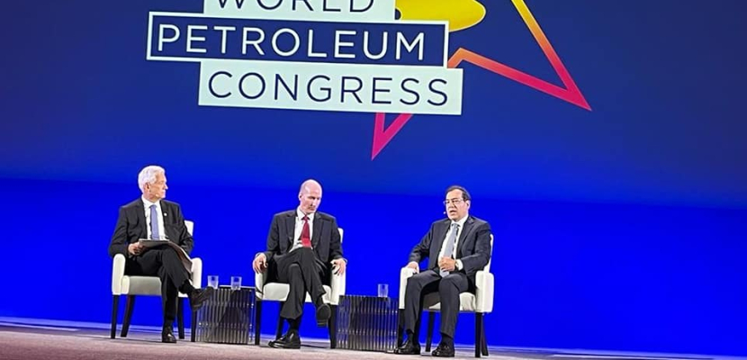بالصور.. وزير البترول يشارك في مؤتمر البترول العالمى بهيوستن