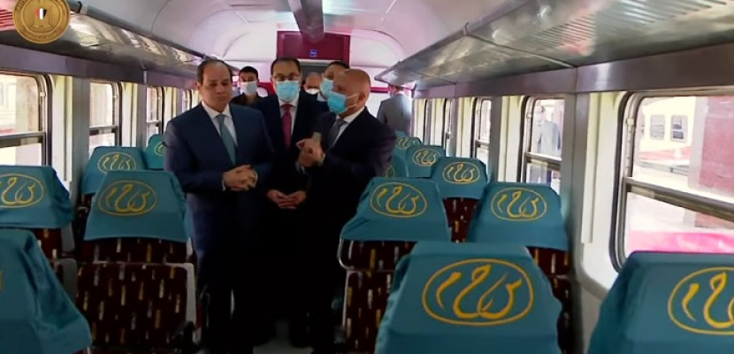 الرئيس السيسي يشهد تدشين وحدات متحركة جديدة للسكة الحديد بمحطة أسوان