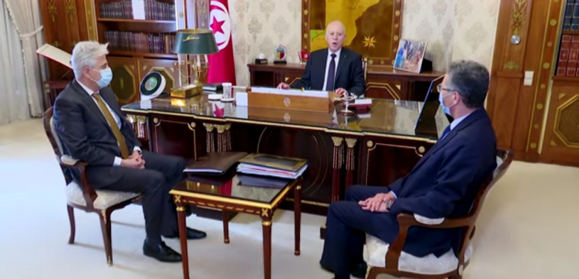 قيس سعيد يستقبل وزيري الدفاع الوطني والداخلية التونسيين