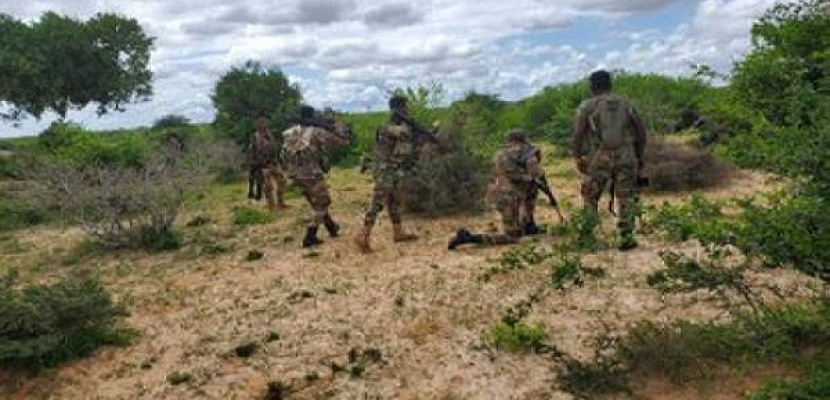 الجيش الصومالي يقتل 200 عنصر من مليشيات “الشباب” المرتبطة بتنظيم “القاعدة”