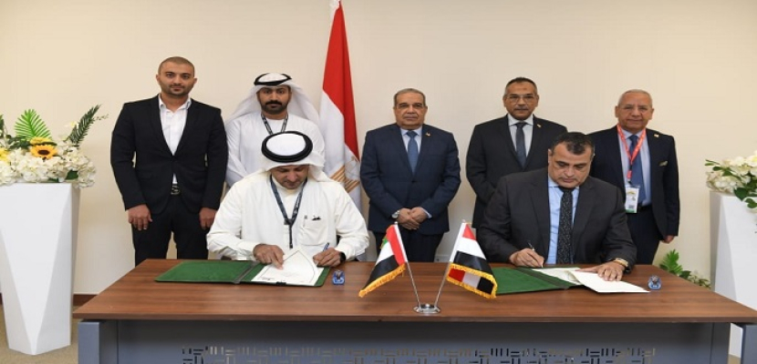 بالصور.. وزير الدولة للانتاج الحربي يشهد توقيع إتفاقية مع شركة دبي للاستشارات