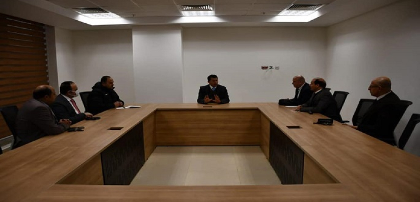 بالصور .. وزير الشباب والرياضة يعقد أول اجتماع بمقر الوزارة بالعاصمة الإدارية الجديدة