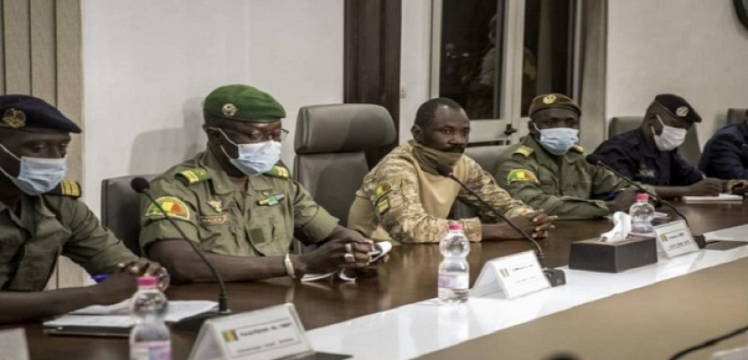 المجلس العسكري بمالي يقدم اقتراحا إلى إيكواس بتسليم السلطة للمدنيين خلال 5 سنوات